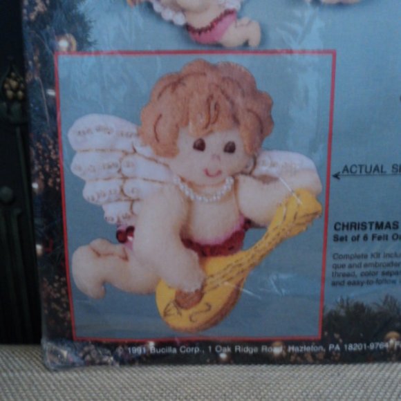 Bucilla Christmas Cherubs ornaments felt craft kit - Picture 2 of 4
